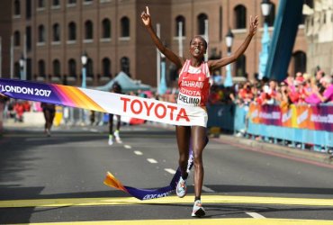 Rose Chelimo, campeona mundial de maratón en Londres