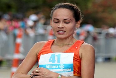 Carolina Tabares, tercera en la media maratón de Coamo