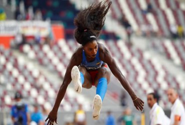Caterine Ibargüen gana medalla de bronce en la final de salto triple en Doha
