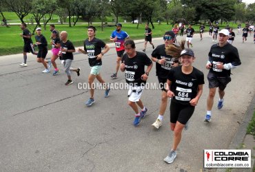 La carrera Allianz 15k reunió a miles de atletas en la capital del país